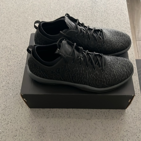 Jordan Trainer 1 Low - Picture 2 of 2